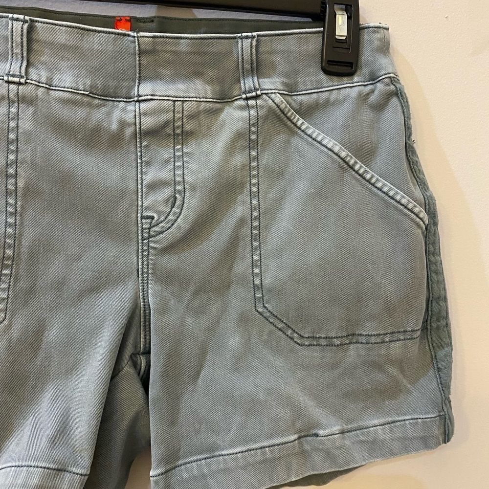 SPANX Stretch Twill Gray Shorts Women Size S - Picture 6 of 12